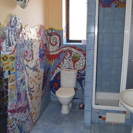 Medvedi Paseka בית הארחה