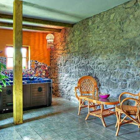 Guest house Medvedi Paseka Nova Bystrice